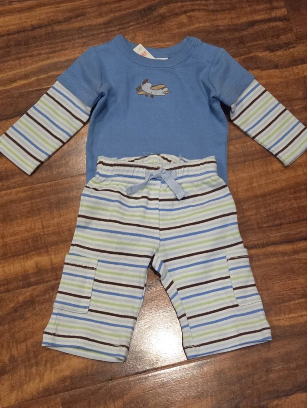 Gymboree NWT Newborn Blue Striped Airplane Bodyuit, Pants and Bib Set